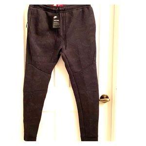 Nike Camouflage Joggers-NEW-Slim Fit